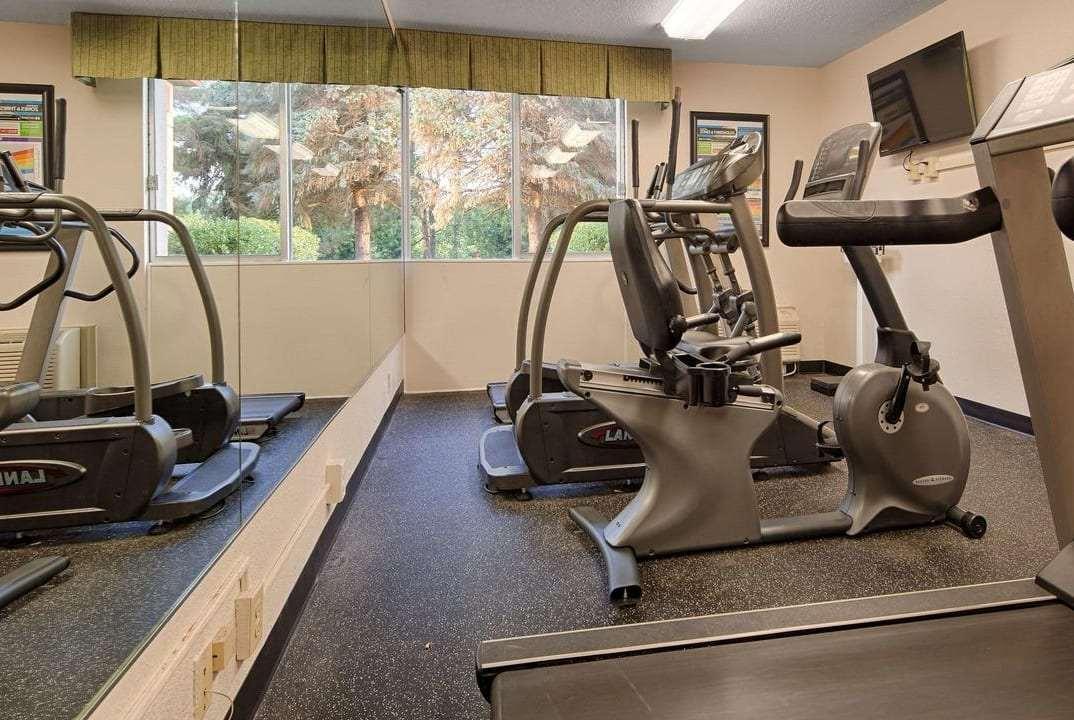 베이몬트 인 앤 스위트 호텔 매리에타 외부 사진